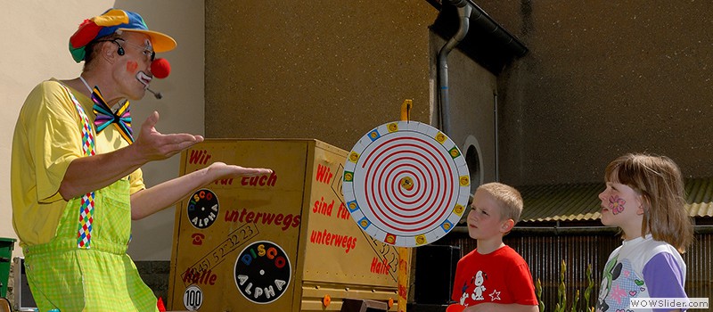 clown_800x350.jpg